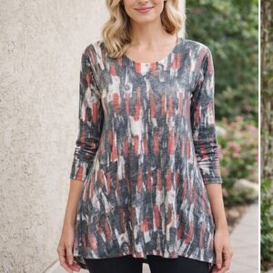 Nally & Millie Abstract Print Tunic Top Size Medium NWT